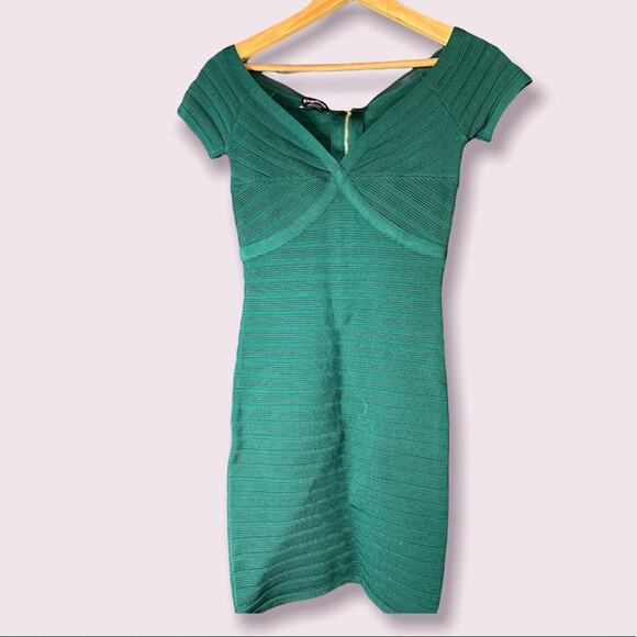 Bebe Green Off the Shoulder Bondage Dress-S/P - Picture 5 of 8